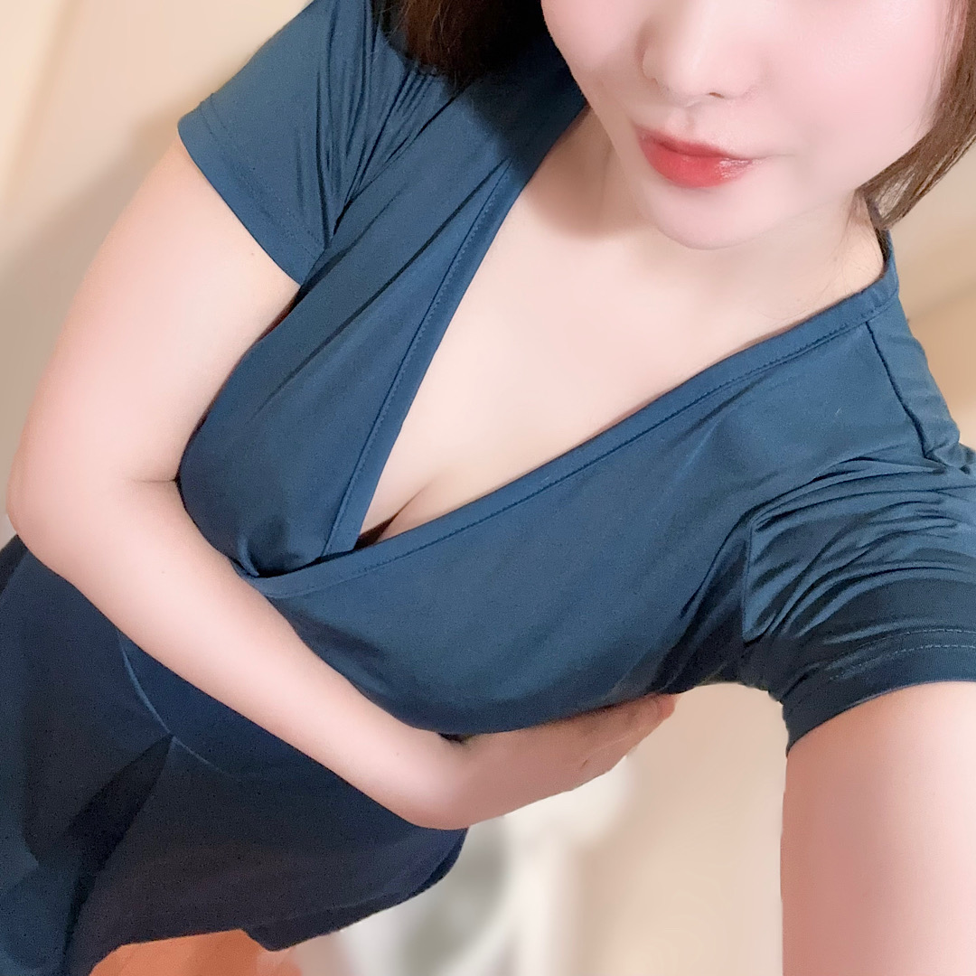 川田あみ