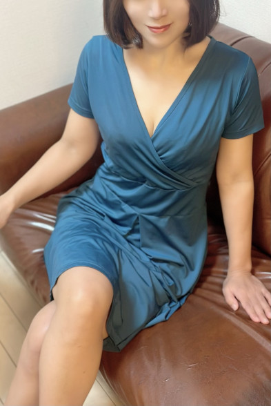 奥菜なみ(2/12デビュー予定)