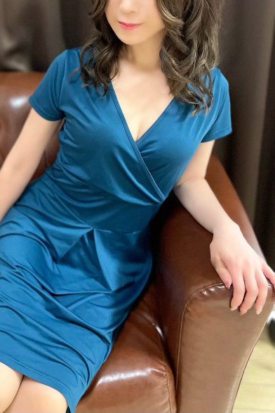 朝比奈みい